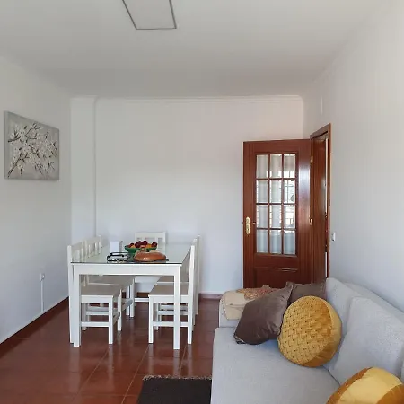 Apartment Lousa's Brown & White *