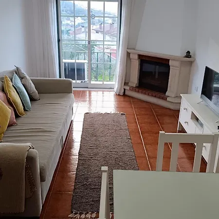 Lousa's Brown & White Apartmán Lousã